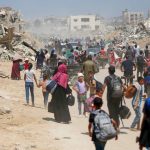 © UNRWA انخلاء کے اسرائیلی حکم کے بعد ہزاروں لوگ غزہ کے علاقے خان یونس کو چھوڑنے پر مجبور ہیں۔