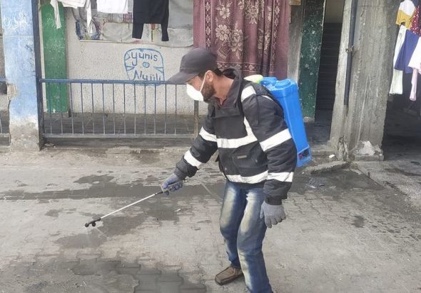 غزہ: جنگ زدہ بے گھر لوگوں کو گندے پانی، فضلے اور بیماریوں کا سامنا