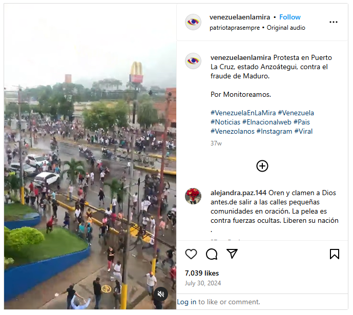 A video of a protest in Venezuela is shared on X. This is an anti-Maduro protest. People took to the street to show their discontent and disapproval of the then recently concluded presidential elections results. venezuelaenlamira has given courtesy to Monitoreamos for taking their video and uploading theirs (venezuelaenlamira's) Instagram. There is no mention of rain in Delhi in the video.